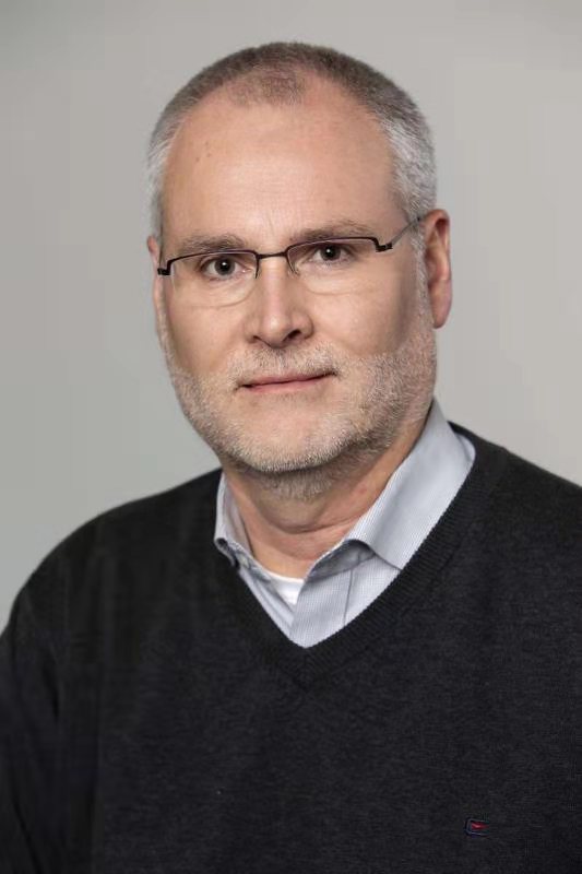 Gregor Pasda 博士.jpg